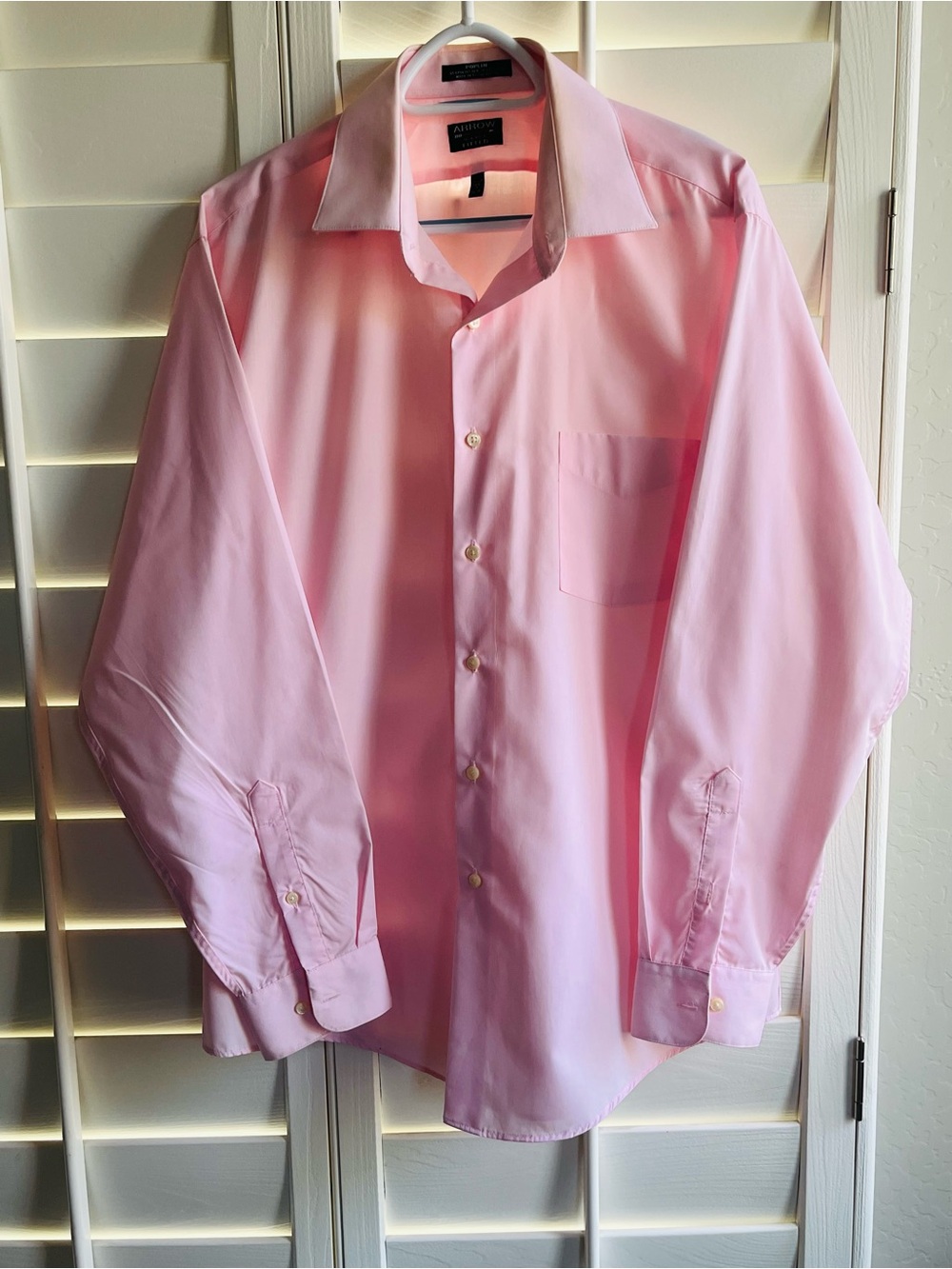 Arrow Men’s Light Pink Long-Sleeve Dress Shirt